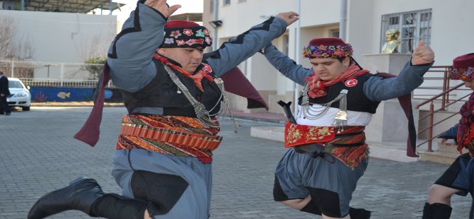 120 koca yürek karnesini Vali'den aldı