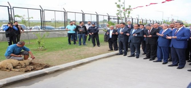 Nazillili iş adamlarından emniyete araç filosu