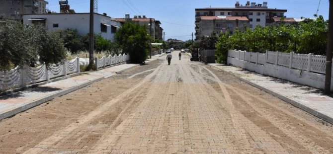 Nazilli Belediyesi yol açmaya devam ediyor