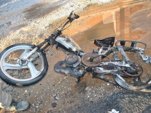 Babayla Kızını Taşıyan Motosiklet Alev Topuna Döndü