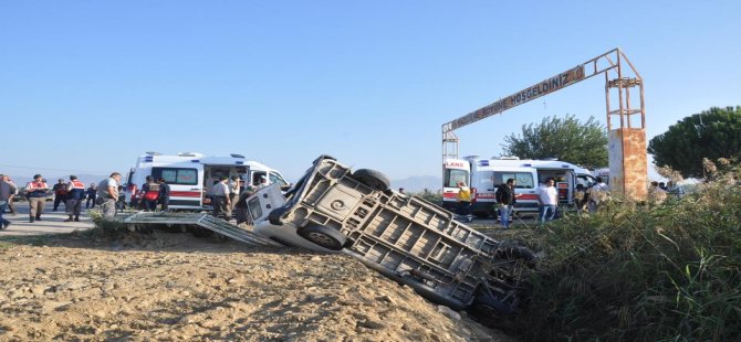 Öğrenci servisi kanala uçtu:10 yaralı