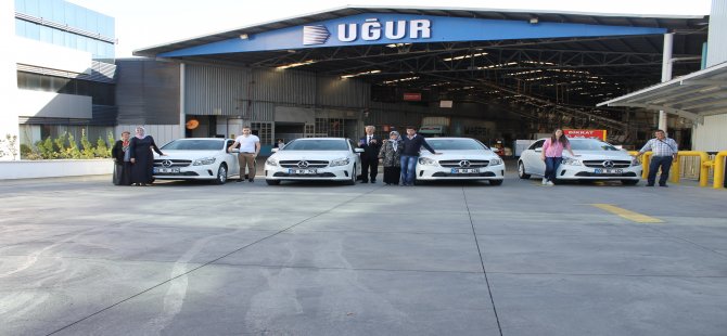 Uğur 2016 Çekiliş Talihlilerine Mercedes’leri Teslim Etti