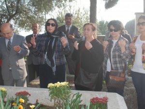 Çete Emir Ayşe Efe Mezarı Başında Anıldı