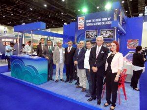 Dubai’de 2 Bin Kişiye Balık Ziyafeti