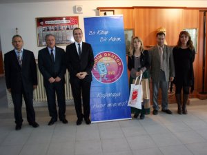 Kız Meslek Lisesi'nden ‘Didim Okuyor’ Projesine Destek