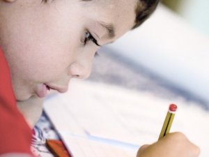 Göz Problemleri Çocuğunuzun Eğitimini Aksatmasın