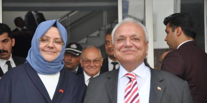 Aydınlı baba-kız eski bakanlar kazada yaralandı! Hastanede tedavi altına alındılar