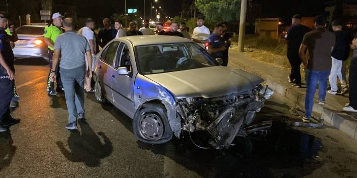 Nazilli'de iki kişinin yaralandığı kaza anı kaydedildi