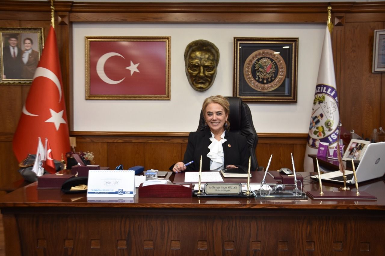 baskan-ozcanin-gozu-arkada-kalmadi-145248-918b98a30ea8711f35344cf078897d53.jpeg