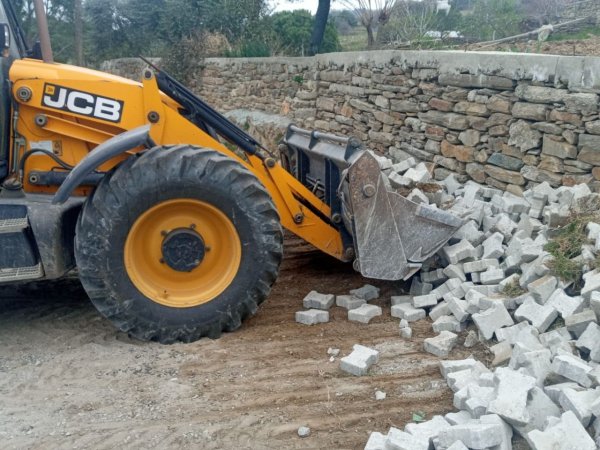 nazillide-koy-yollari-bir-bir-tamamlaniyor-adalet-206470-6946130ba8f0ec32abe95b7e03d93a98.jpg