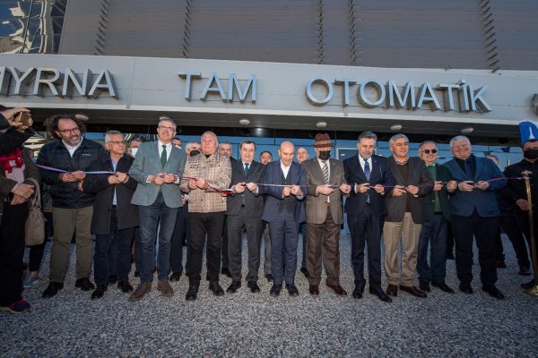 turkiyenin-en-buyuk-tam-otomatik-otoparki-izmirde-acildi-6488-dhaphoto1.jpg