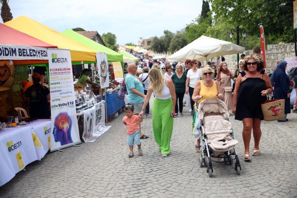 aa-20220520-27925233-27925230-didim-vegan-festivali-basladi-1.jpg