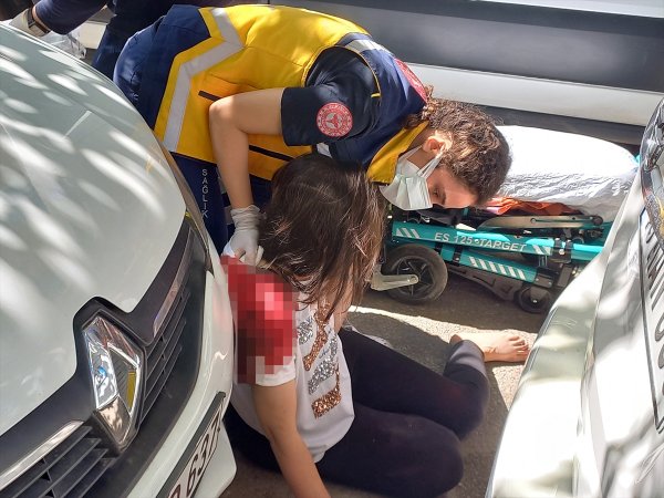aa-20220906-28826306-28826301-manisada-universite-ogrencisi-kiz-eski-erkek-arkadasi-tarafindan-silahla-yaralandi.jpg