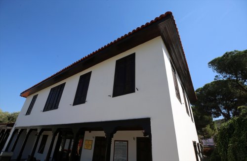 aa-20220923-28970902-28970901-yoruk-ali-efenin-muze-evi-vefatinin-71-yilinda-yeniden-ziyarete-aciliyor.jpg