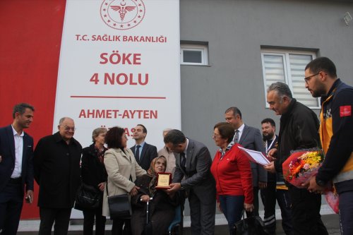 aa-20221202-29625189-29625185-sokede-hayirsever-tarafindan-yapilan-acil-saglik-hizmetleri-istasyonu-acildi.jpg