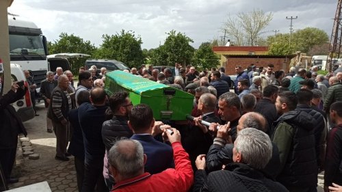 dede-sevket-cinto-topraga-verildi-354584-58949507cec4bde61a970d316ec0905e.jpg
