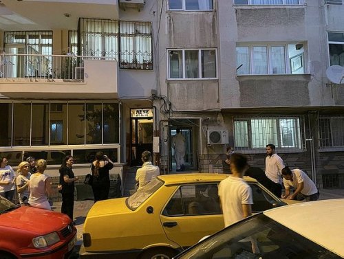 0x0-izmirde-kotu-koku-ortaya-cikardi-anne-ve-oglu-evde-olu-bulundu-1688677065009.jpg