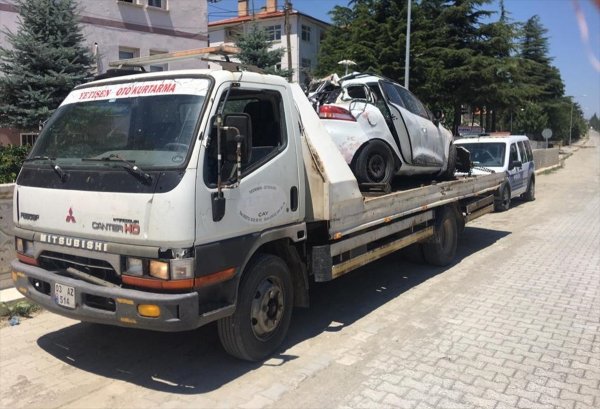 aa-20230711-31649689-31649687-afyonkarahisarda-tir-ile-otomobilin-carpistigi-kazada-1-kisi-oldu-3-kisi-yaralandi.jpg