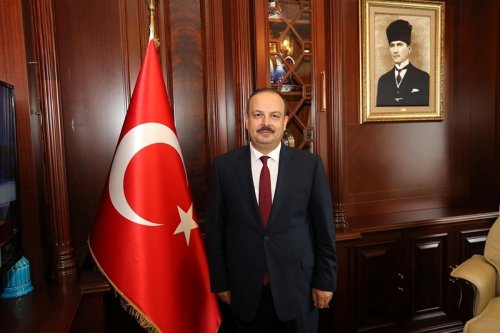 bursa-valisi-yakup-canbolat-in-yeni-egitim-og-12403889-amp.jpg