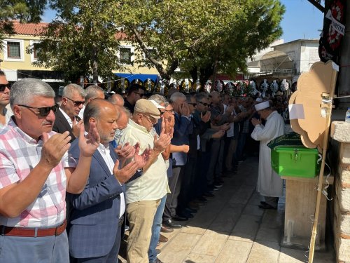 aa-20231015-32413536-32413535-eski-aydin-milletvekili-mehmet-semerci-son-yolculuguna-ugurlandi.jpg