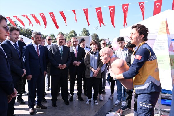 aa-20231024-32505216-32505214-aydinda-cumhuriyetin-100-yili-etkinlikleri-suruyor.jpg