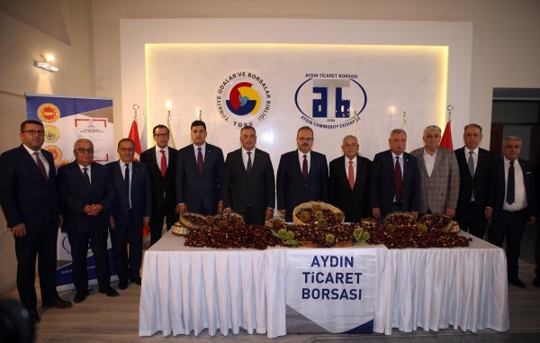 aa-20231025-32513398-32513393-aydinda-sezonun-ilk-kestanesi-350-liradan-satildi.jpg