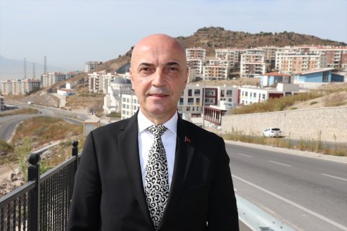 aa-20231029-32558245-32558244-izmir-depreminin-ardindan-depremzedelere-3-bin-887-konut-teslim-edildi.jpg