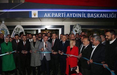 aa-20231119-32966824-32966823-ak-parti-genel-baskan-yardimcisi-kandemir-aydinda-konustu.jpg