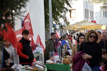 aa-20231224-33268253-33268250-muglada-bodrum-mandalin-festivali-duzenlendi.jpg