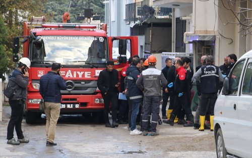 aa-20231227-33290068-33290063-denizlide-bir-evde-cikan-yanginda-bebek-oldu-agabeyi-ile-annesi-yaralandi.jpg