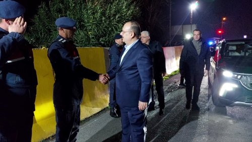 aa-20231231-33321485-33321483-aydin-valisi-yakup-canbolat-yeni-yil-oncesi-trafik-denetimine-katildi.jpg
