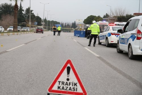 aa-20240112-33423430-33423426-denizlide-otomobilin-carptigi-kadin-oldu.jpg