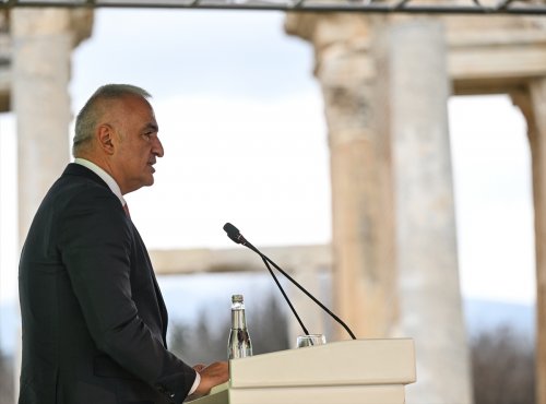aa-20240214-33705700-33705693-kultur-ve-turizm-bakani-ersoy-afrodisias-antik-kenti-tanitim-toplantisinda-konustu.jpg