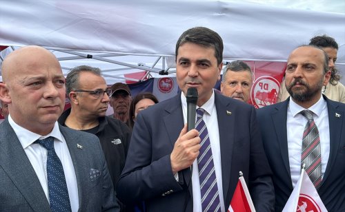aa-20240312-33969956-33969955-demokrat-parti-genel-baskani-uysal-aydinda-partisinin-secim-standini-ziyaret-etti.jpg