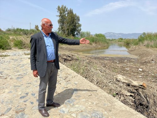 aa-20240422-34339858-34339854-buyuk-menderes-nehrinin-bazi-bolumlerinde-sular-cekildi.jpg