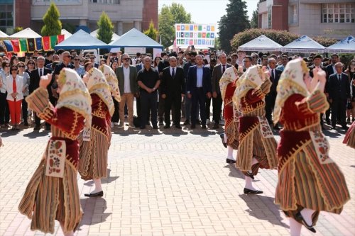 aa-20240513-34552157-34552155-adufest-kortej-yuruyusuyle-basladi.jpg