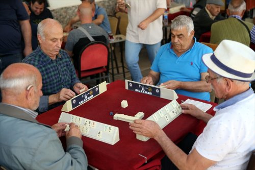 aa-20240518-34601319-34601316-aydinda-kahvehanelerdeki-okey-istakalarina-kadina-el-kalkamaz-cikartmasi.jpg