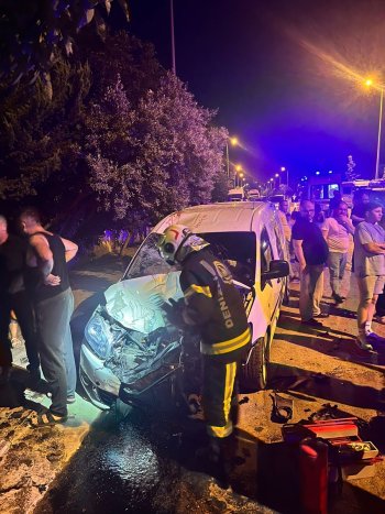 aa-20240526-34685590-34685589-denizlide-otomobille-carpisan-motosikletteki-1-kisi-oldu-1-kisi-yaralandi.jpg