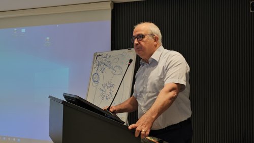 aw235521-07.jpg