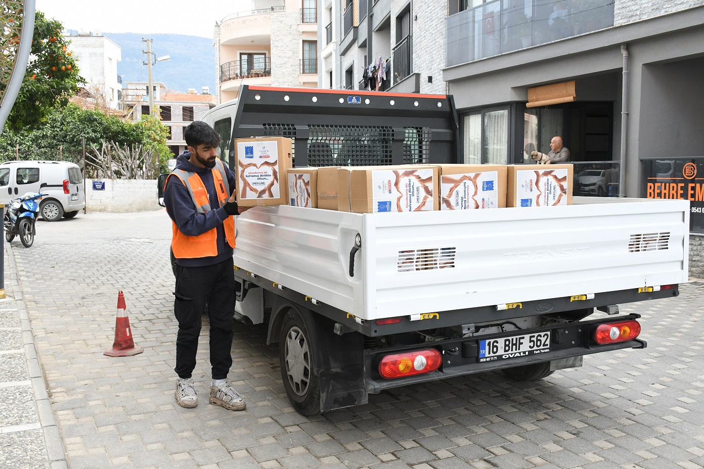 guzelcamli-ramazan-kolisi-dagitimi-4.jpg