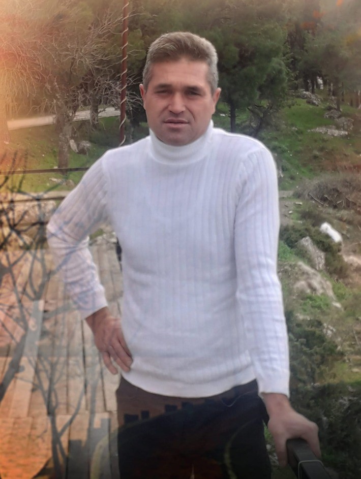 aw541024-05.jpg