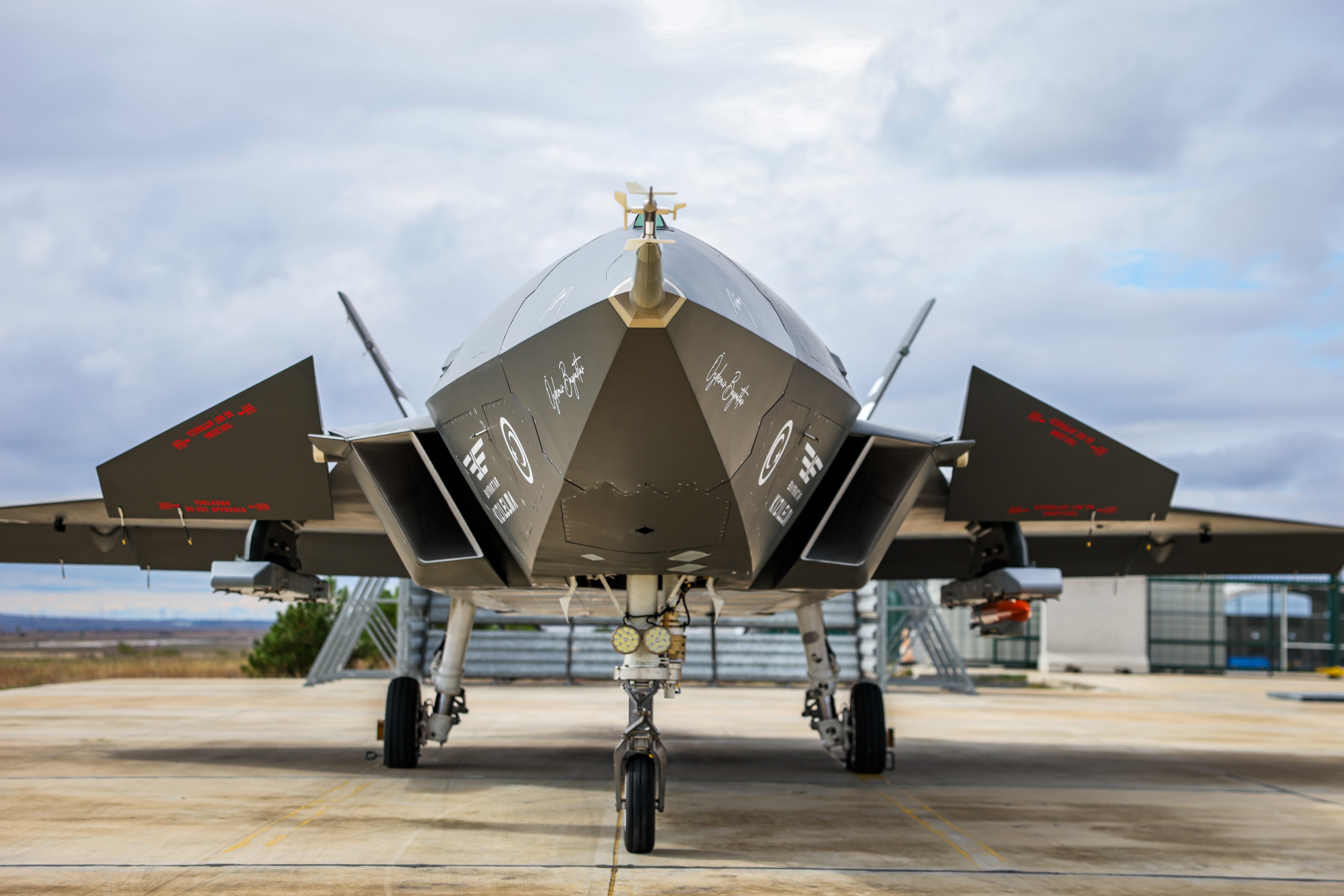 aw554894-04.jpg