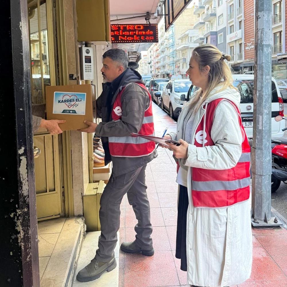 efeler-belediyesi-ihtiyac-sahiplerine-kardes-eli-projesiyle-destek-oldu-2.jpg