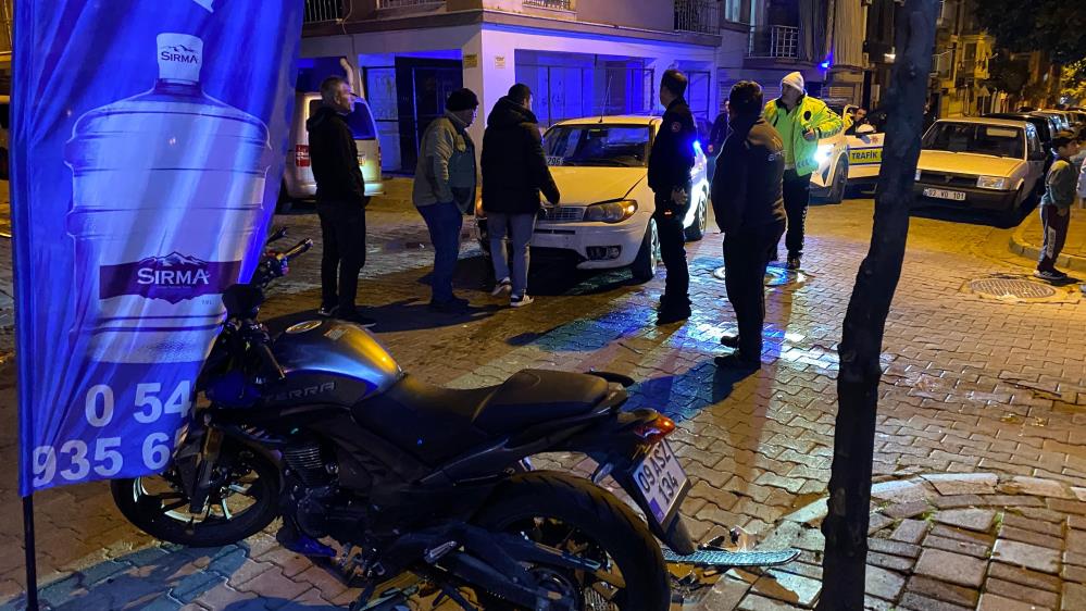aydinda-korkutan-kaza-motosiklet-surucusu-hastaneye-kaldirildi-2.jpg