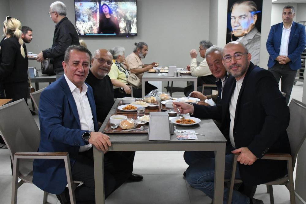 kusadasinda-kent-lokantasi-kapilarini-acti-uygun-fiyatli-yemek-hizmeti-basladi.jpg