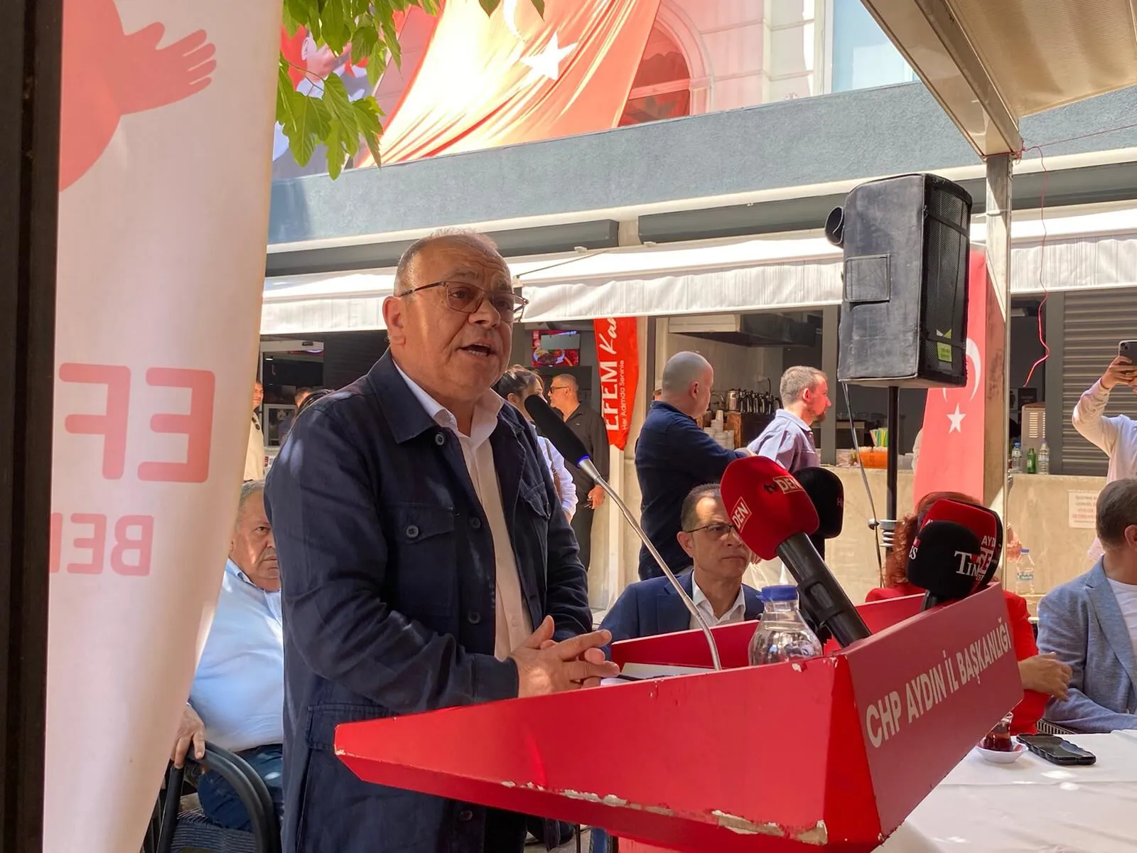chp-aydin-mutlak-butlan-golgesinde-bayramlasti-5.webp