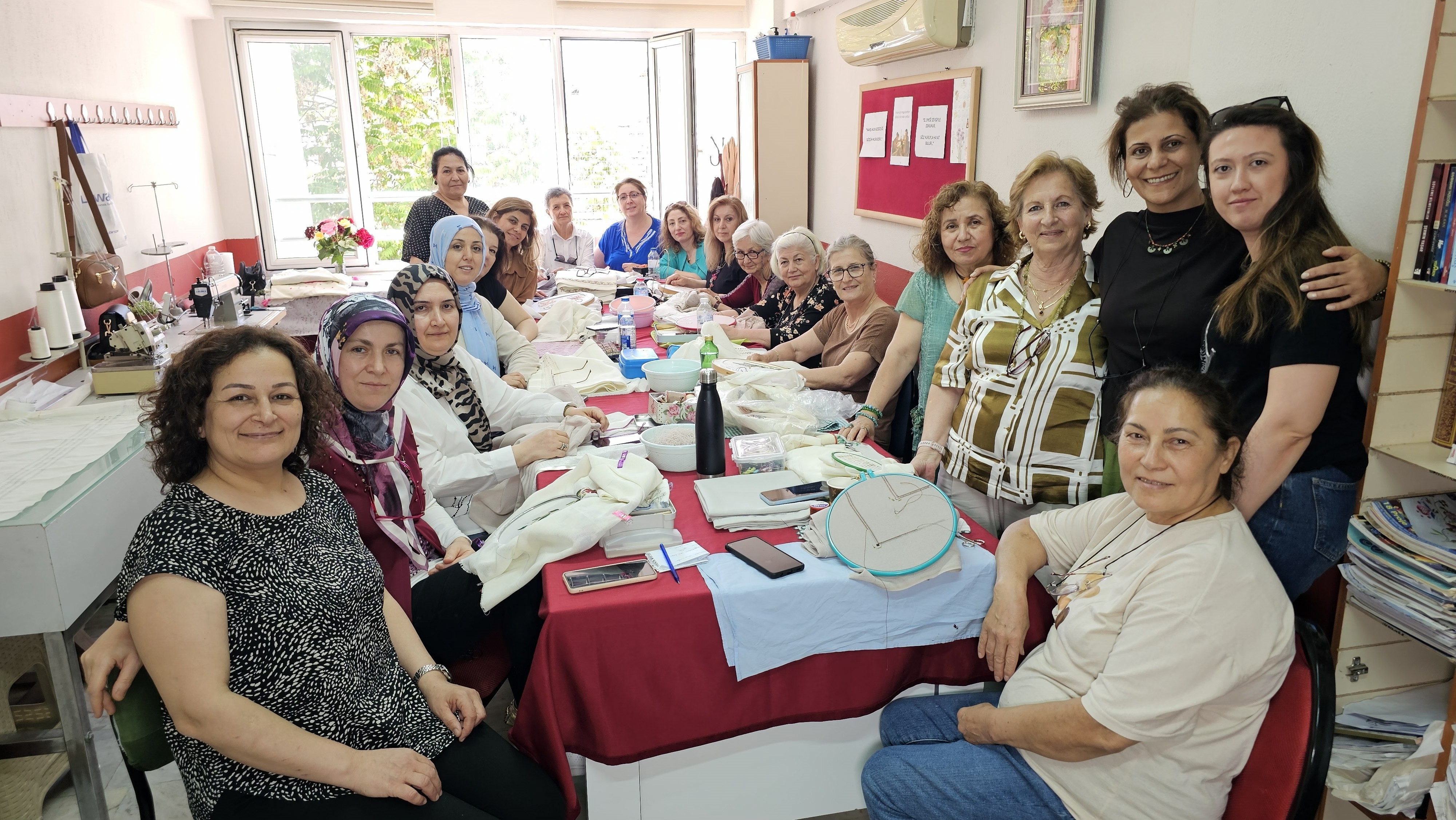 aw720141-02.jpg