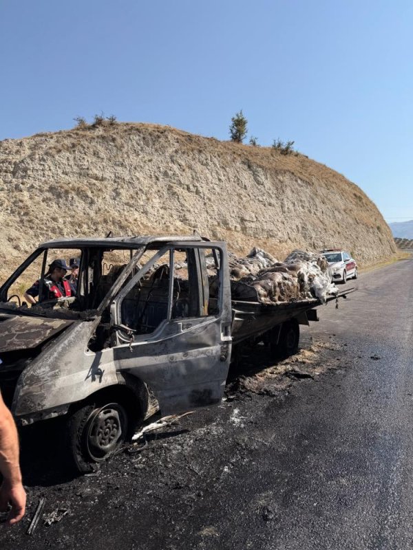 bir-yillik-emek.jpeg