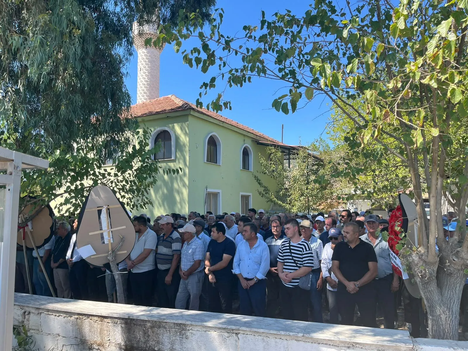 yeni-partili-akbal-son-yolculuguna-ugurlandi-1.webp