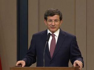 BAŞBAKAN DAVUTOĞLU RUMLARI UYARDI